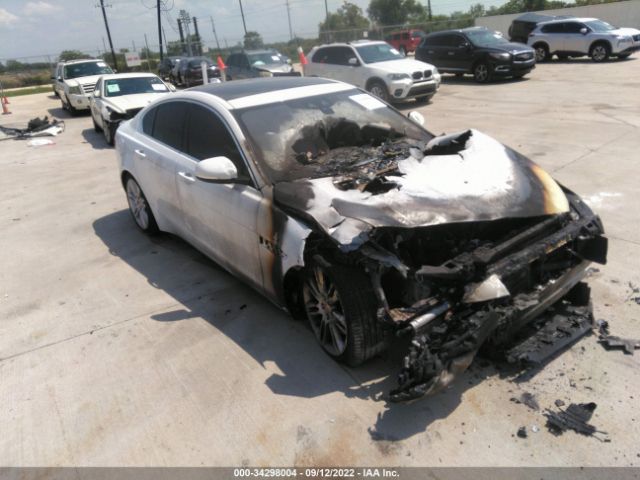 2019 JAGUAR XE SAJAD4FX6KCP50574