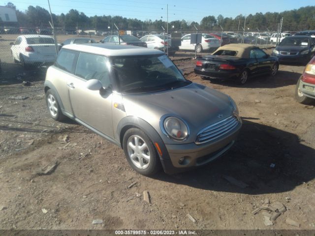 2009 MINI COOPER HARDTOP WMWMF33569TT68345