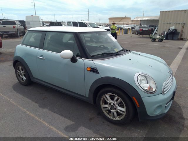 2013 MINI COOPER HARDTOP WMWSU3C59DT373688