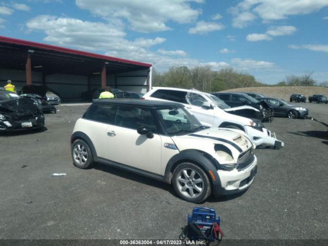 2009 MINI COOPER HARDTOP WMWMF73509TW82922
