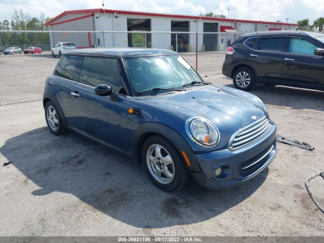2011 MINI COOPER HARDTOP WMWSU3C51BT099612