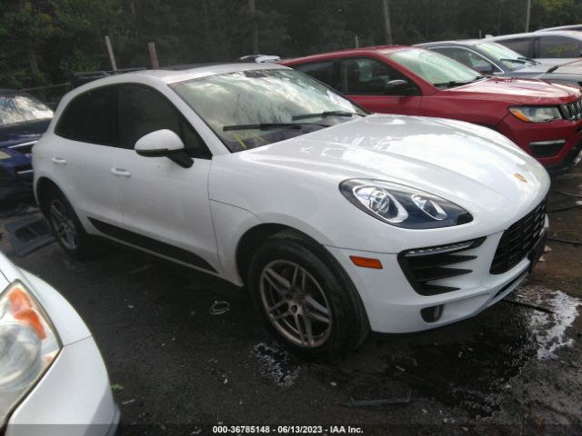 2017 PORSCHE MACAN WP1AA2A51HLB04190