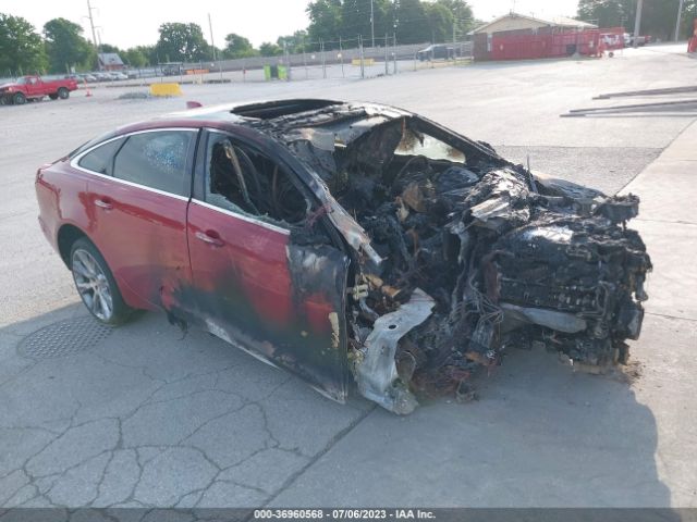 2018 JAGUAR XJ SAJWA2GE0JMW13719