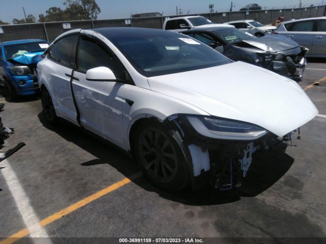 2022 TESLA MODEL X 7SAXCBE63NF353164