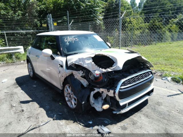 2016 MINI COOPER HARDTOP WMWXP7C54G2A43300