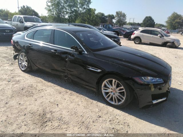 2016 JAGUAR XF SAJBK4BV5GCY15906