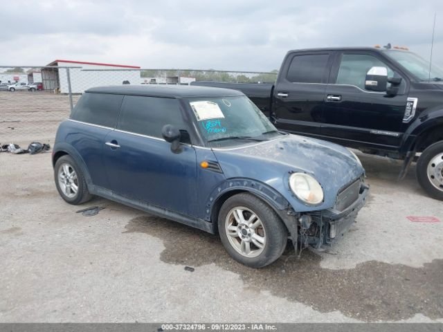 2011 MINI COOPER HARDTOP WMWSU3C50BT095356