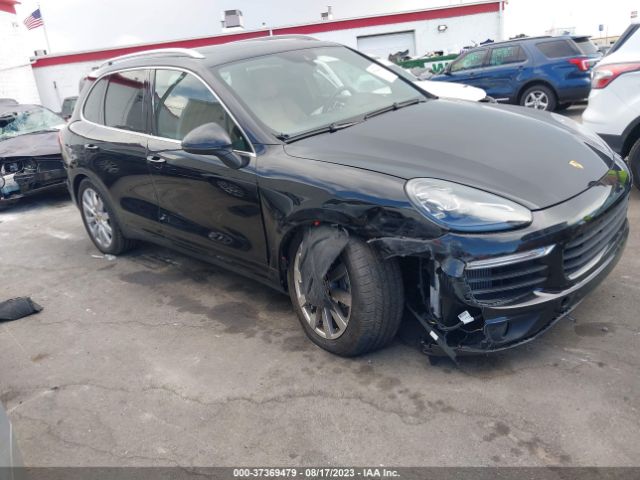 2017 PORSCHE CAYENNE WP1AB2A27HLA50171