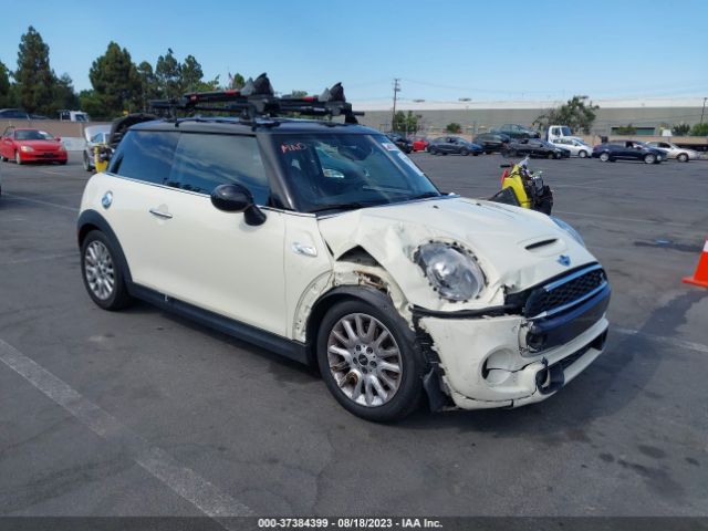2015 MINI COOPER HARDTOP WMWXP7C59F2A35532