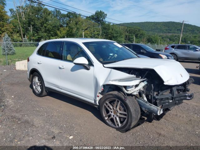 2016 PORSCHE CAYENNE WP1AA2A29GLA06139