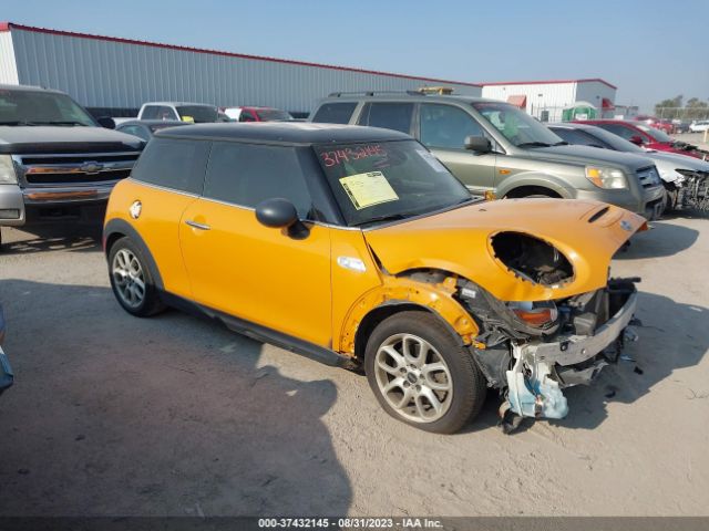 2015 MINI COOPER HARDTOP WMWXP7C58F2A41211