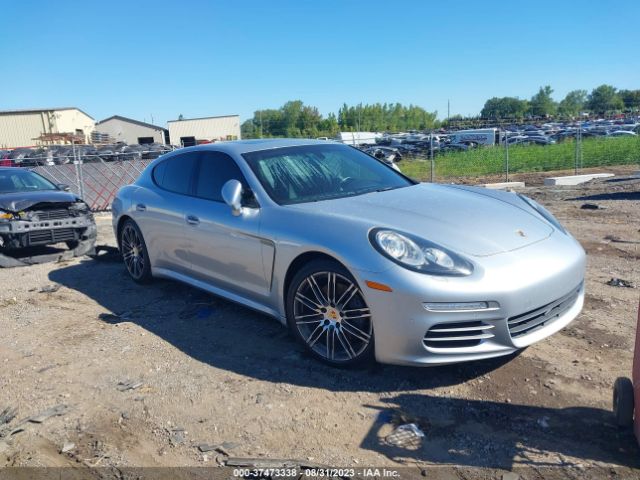 2016 PORSCHE PANAMERA WP0AA2A76GL002286