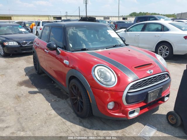 2015 MINI COOPER HARDTOP 4 DOOR WMWXU3C53F2B56073