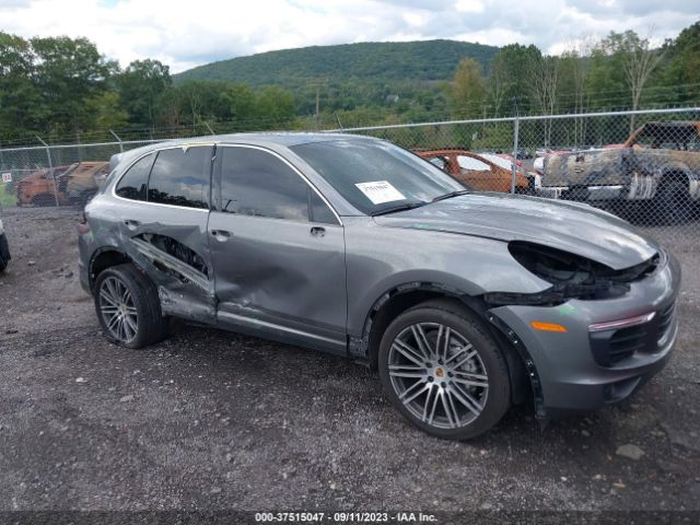 2017 PORSCHE CAYENNE WP1AB2A28HLA50261