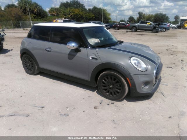 2018 MINI HARDTOP 2 DOOR WMWXP5C54J2G61860