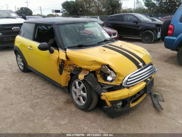 2009 MINI COOPER WMWMF335X9TT69224