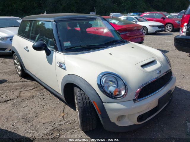 2011 MINI COOPER HARDTOP WMWSV3C52BTY23448