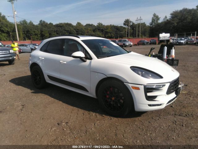 2018 PORSCHE MACAN WP1AG2A54JLB63819