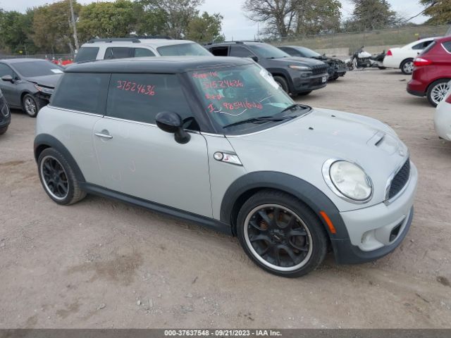 2011 MINI COOPER HARDTOP WMWSV3C57BTY14017
