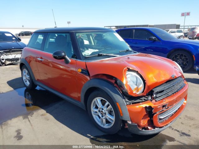2011 MINI COOPER HARDTOP WMWSU3C52BT096637