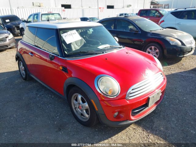 2011 MINI COOPER HARDTOP WMWSU3C53BT093035