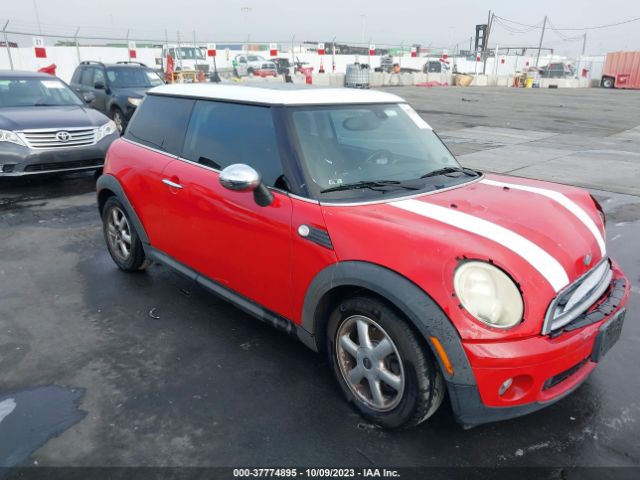 2008 MINI COOPER HARDTOP WMWMF335X8TT63955
