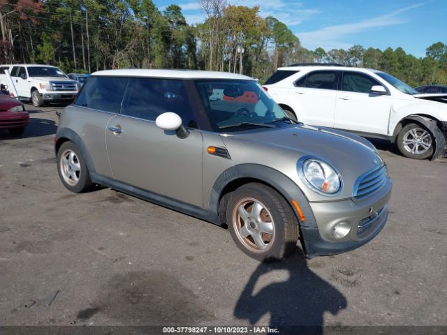 2011 MINI COOPER HARDTOP WMWSU3C50BT097494