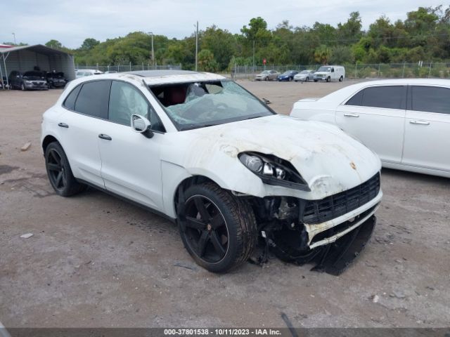 2017 PORSCHE MACAN WP1AB2A58HLB20433