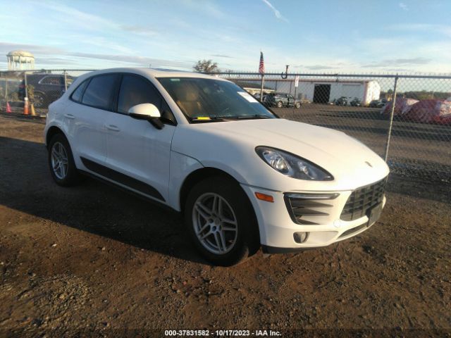 2017 PORSCHE MACAN WP1AA2A59HLB82667