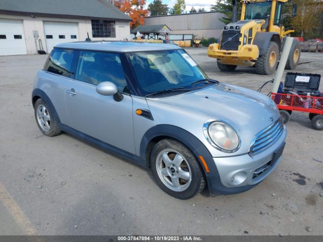 2011 MINI COOPER HARDTOP WMWSU3C54BT099507