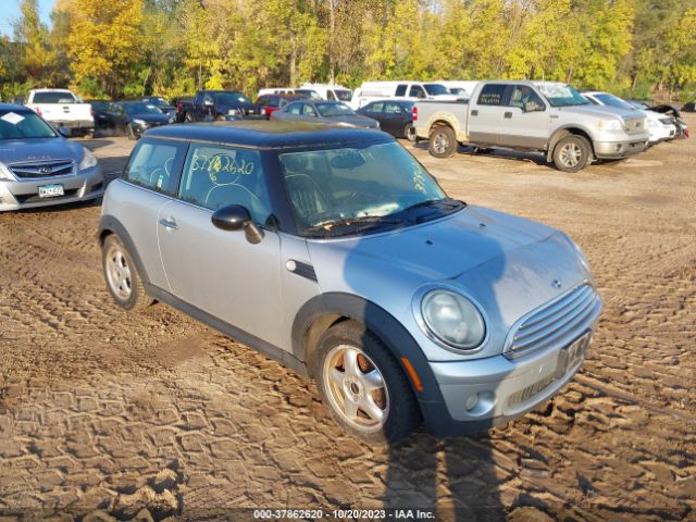 2007 MINI COOPER HARDTOP WMWMF33567TT51557