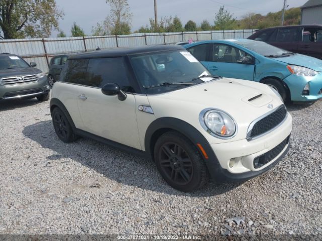 2011 MINI COOPER HARDTOP WMWSV3C52BTY14376