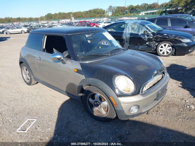 2008 MINI COOPER HARDTOP WMWMF33578TT65582