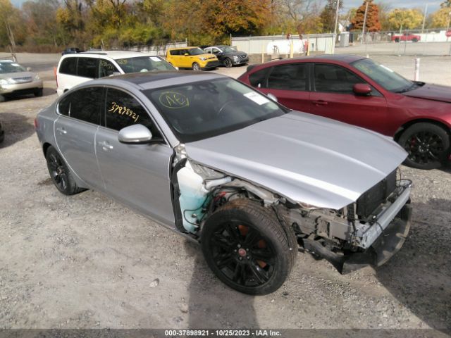 2017 JAGUAR XF SAJBD4BV8HCY32646
