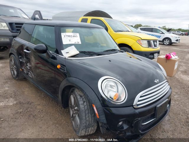 2011 MINI COOPER HARDTOP WMWSU3C50BT098211