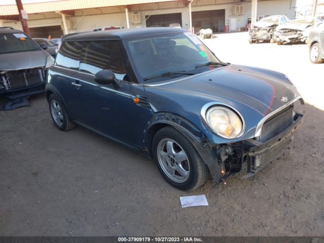 2011 MINI COOPER HARDTOP WMWSU3C53BT094220
