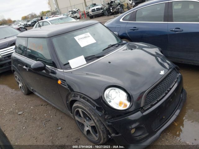 2011 MINI COOPER WMWSU3C52BT251283