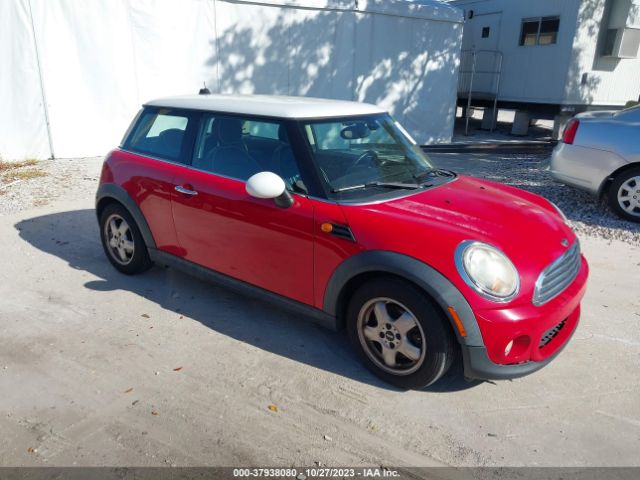 2011 MINI COOPER HARDTOP WMWSU3C57BT099713