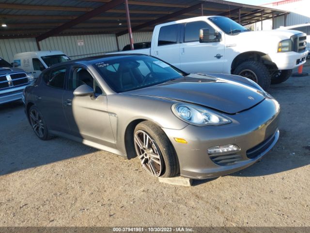 2013 PORSCHE PANAMERA WP0AA2A71DL012560