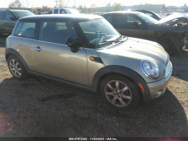 2009 MINI COOPER WMWMF33549TW76209