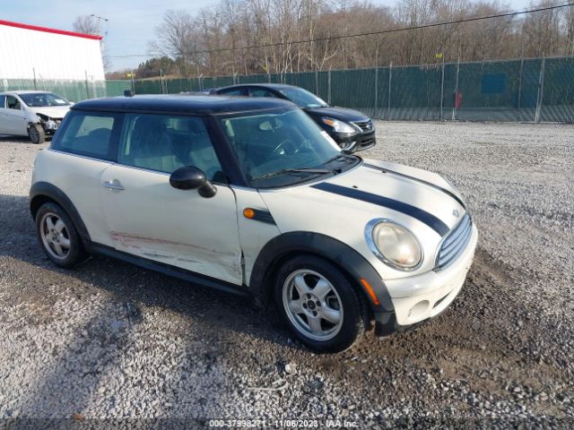 2009 MINI COOPER WMWMF33519TW74286