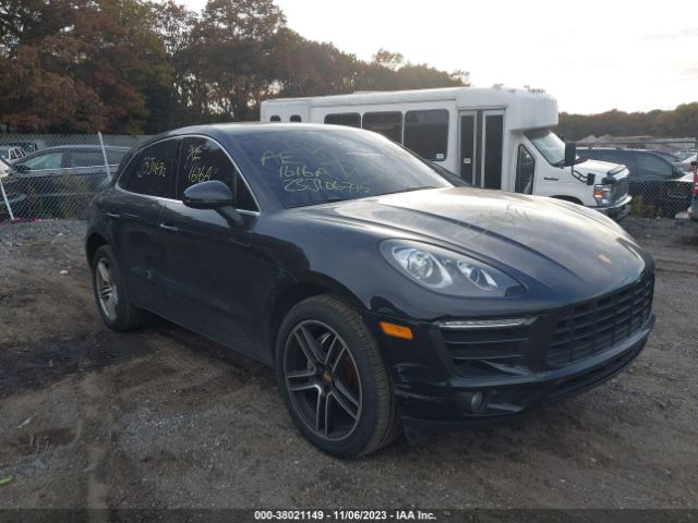 2016 PORSCHE MACAN WP1AB2A52GLB50350