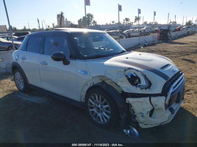 2015 MINI HARDTOP WMWXU3C54F2B58219