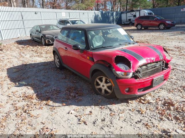 2008 MINI COOPER WMWMF33548TT67953