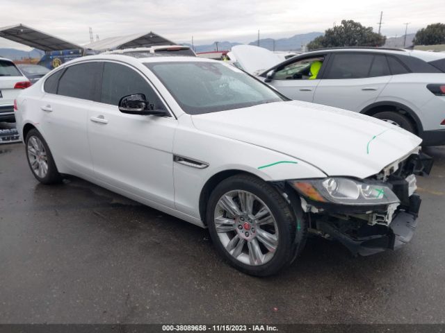 2017 JAGUAR XF SAJBD4BV7HCY44402