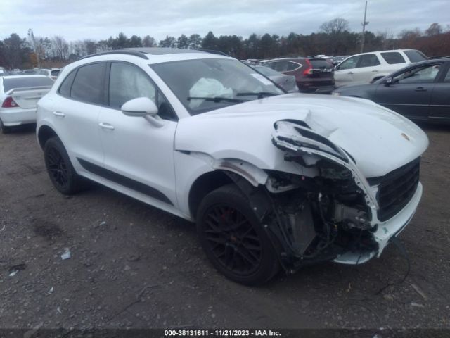 2018 PORSCHE MACAN WP1AG2A54JLB65313