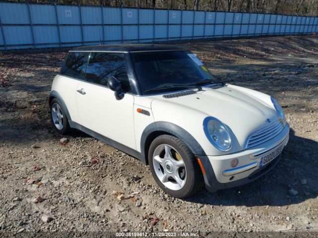 2003 MINI COOPER HARDTOP WMWRC33413TE19461