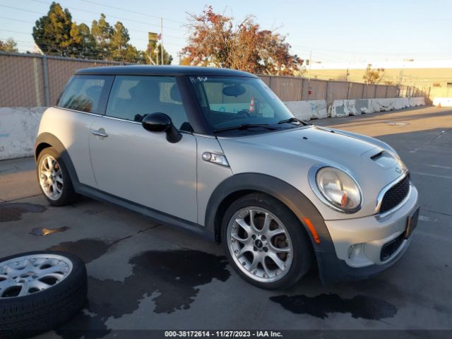 2011 MINI COOPER S WMWSV3C56BTY13232