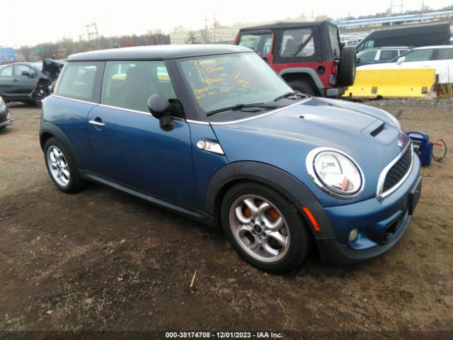 2011 MINI COOPER S WMWSV3C57BTY10839