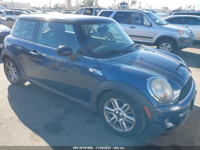 2011 MINI COOPER S WMWSV3C50BTY13582